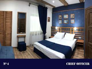Мини-отель Lucky Ship Art Hotel Одесса Большой двухместный номер с 1 кроватью или 2 отдельными кроватями - Без окна-4